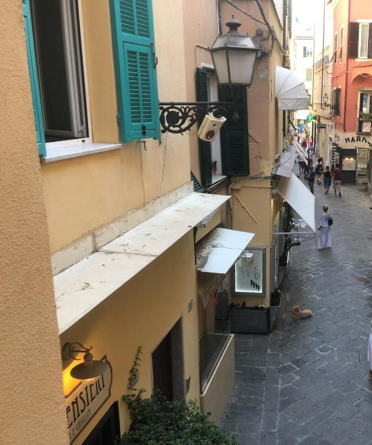 Budello Di Alassio, Ampio Appartamento Con Box Esterno foto