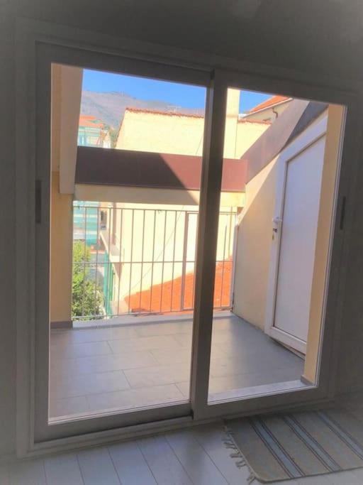 Budello Di Alassio, Ampio Appartamento Con Box Esterno foto